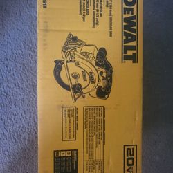 Dewalt Circular Saw  Dcs391b