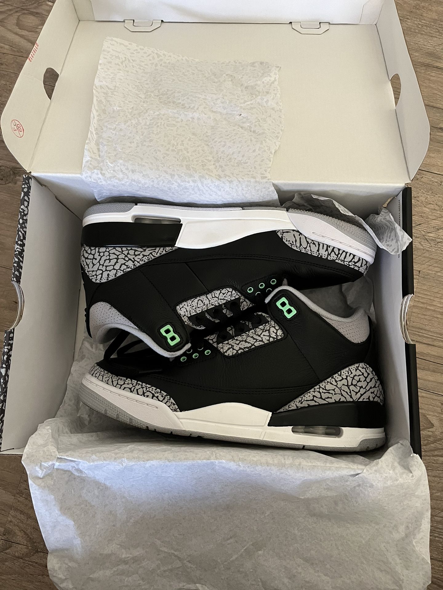 Jordan 3 Green Glow