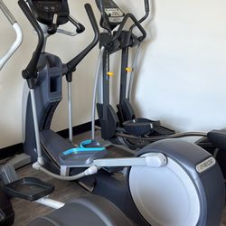 Precor EFX 888 elliptica, commercial gym equipment, elliptical with moving arms and adjustable incli