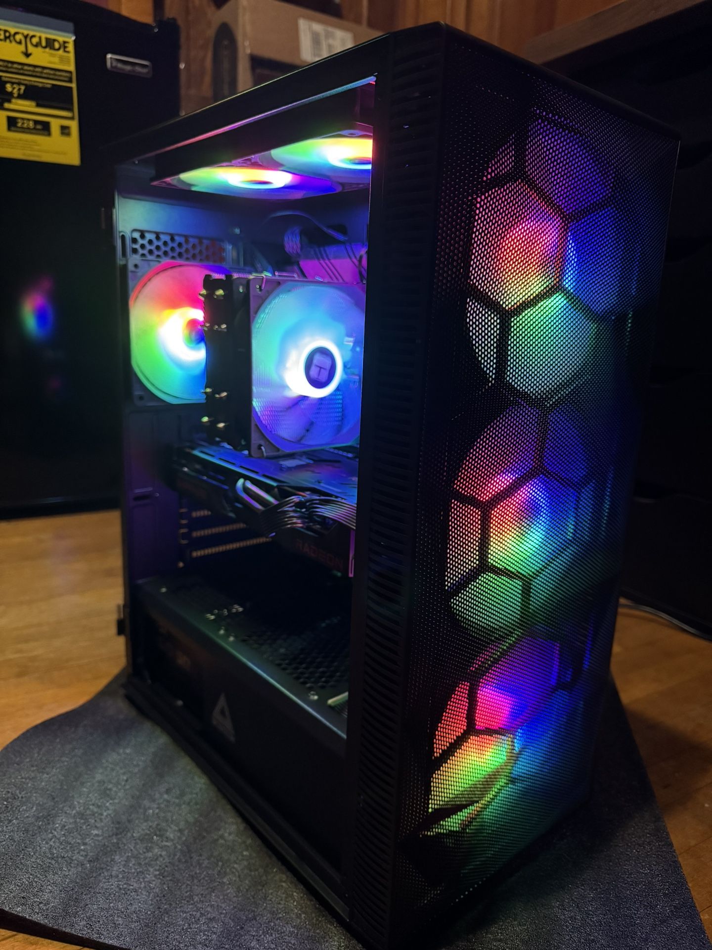 GAMING PC - 5600X, 6700XT