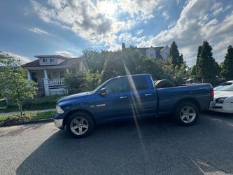 Dodge Ram 1500 Pickup Truck Blue