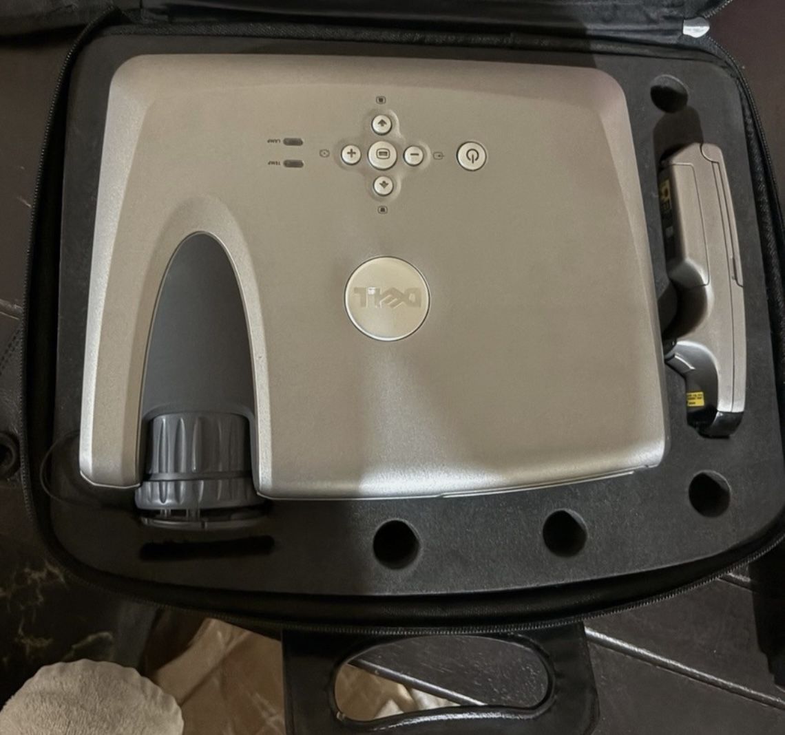 Dell 3200MP DLP Multimedia Home Theater HD Front Projector