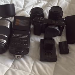 Sony A6000 W/accessories 