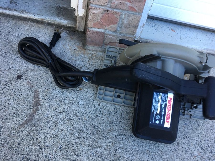 Porter Cable 743 71/4Inch 15 Amp Circular Saw, good working condition