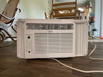 Midea 6,000 BTU Window Air Conditioner (MAW06R1WWT)