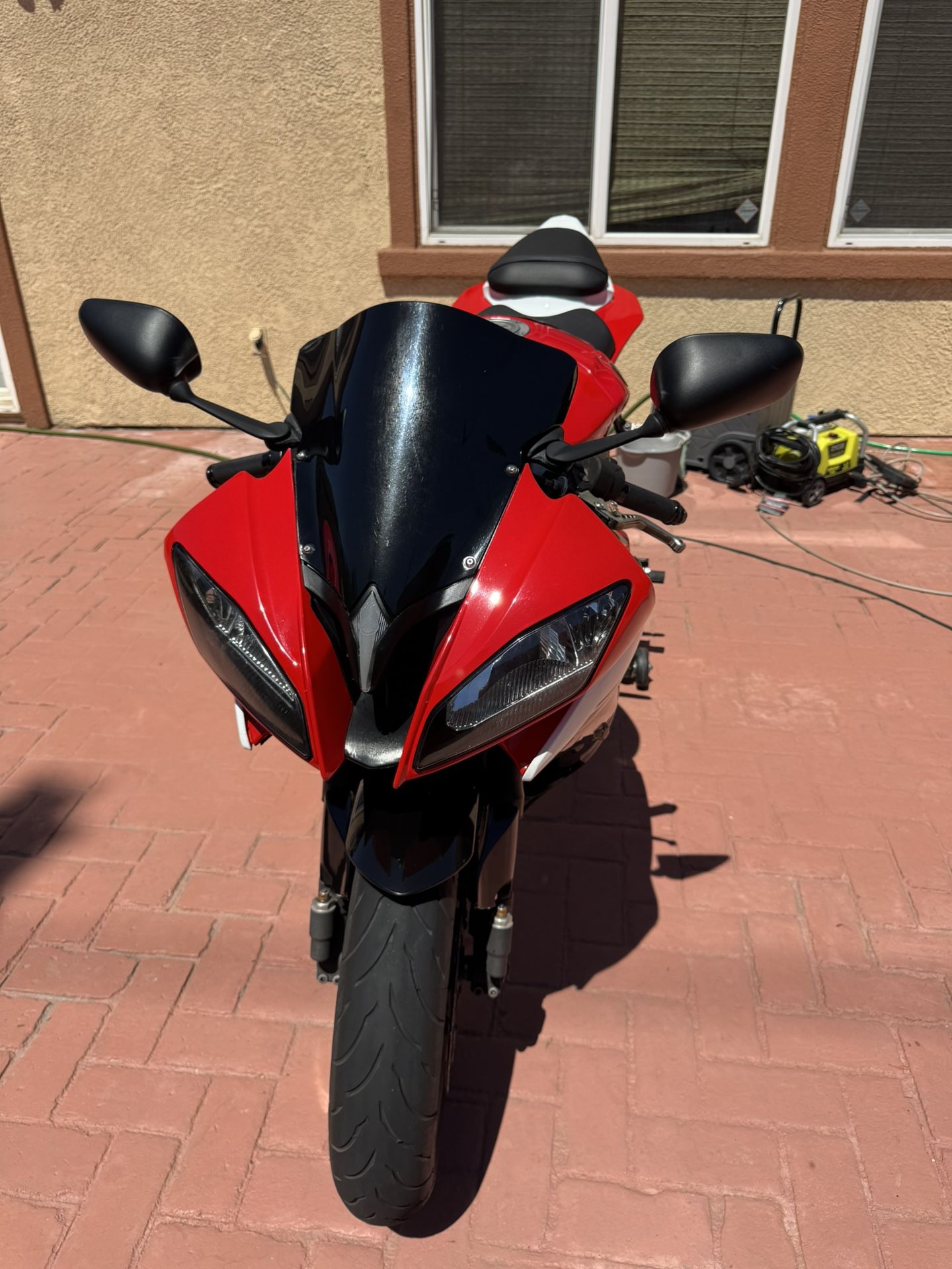 2014 Yamaha R6 Only 12k Miles 