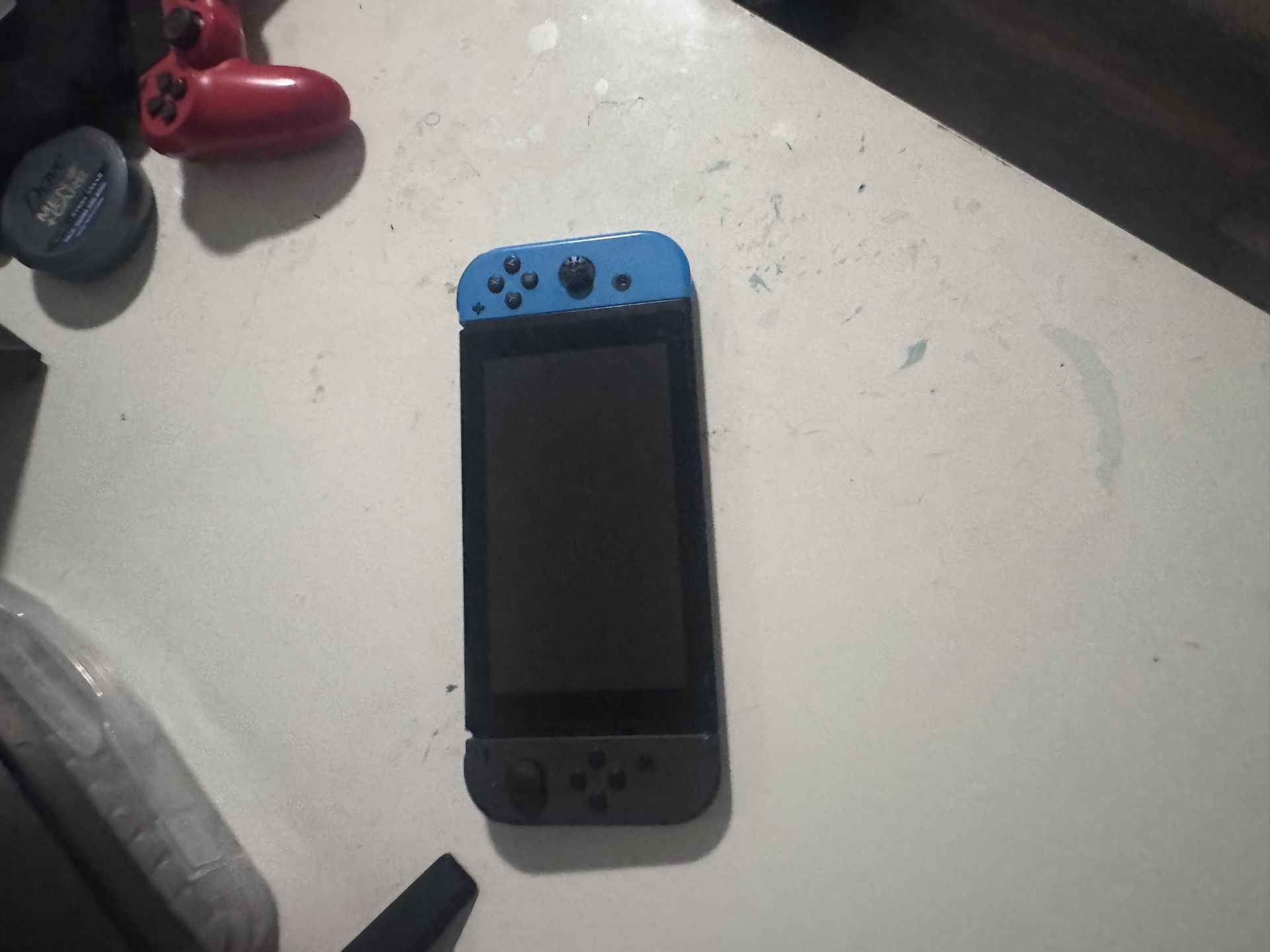 Nintendo Switch Without The Box And Mixed Controllers