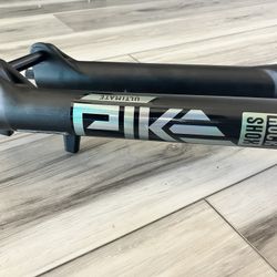 Suntour Fork w/Rockshox Pike Graphics NEW