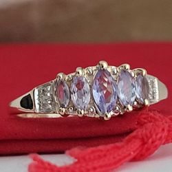 ❤️10k Size 9 Precious Solid Yellow Gold Tanzanite and Diamond Ring!/ Anillo de Oro con Tanzanitas y Diamantes! 👌🎁Post Tags: 10k 14k