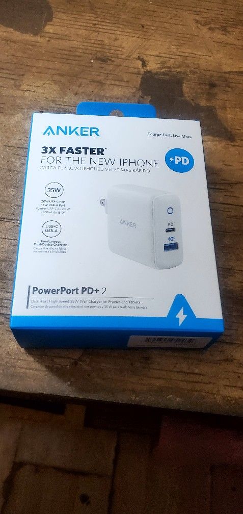 Phone Charger. Power Port Pd+2