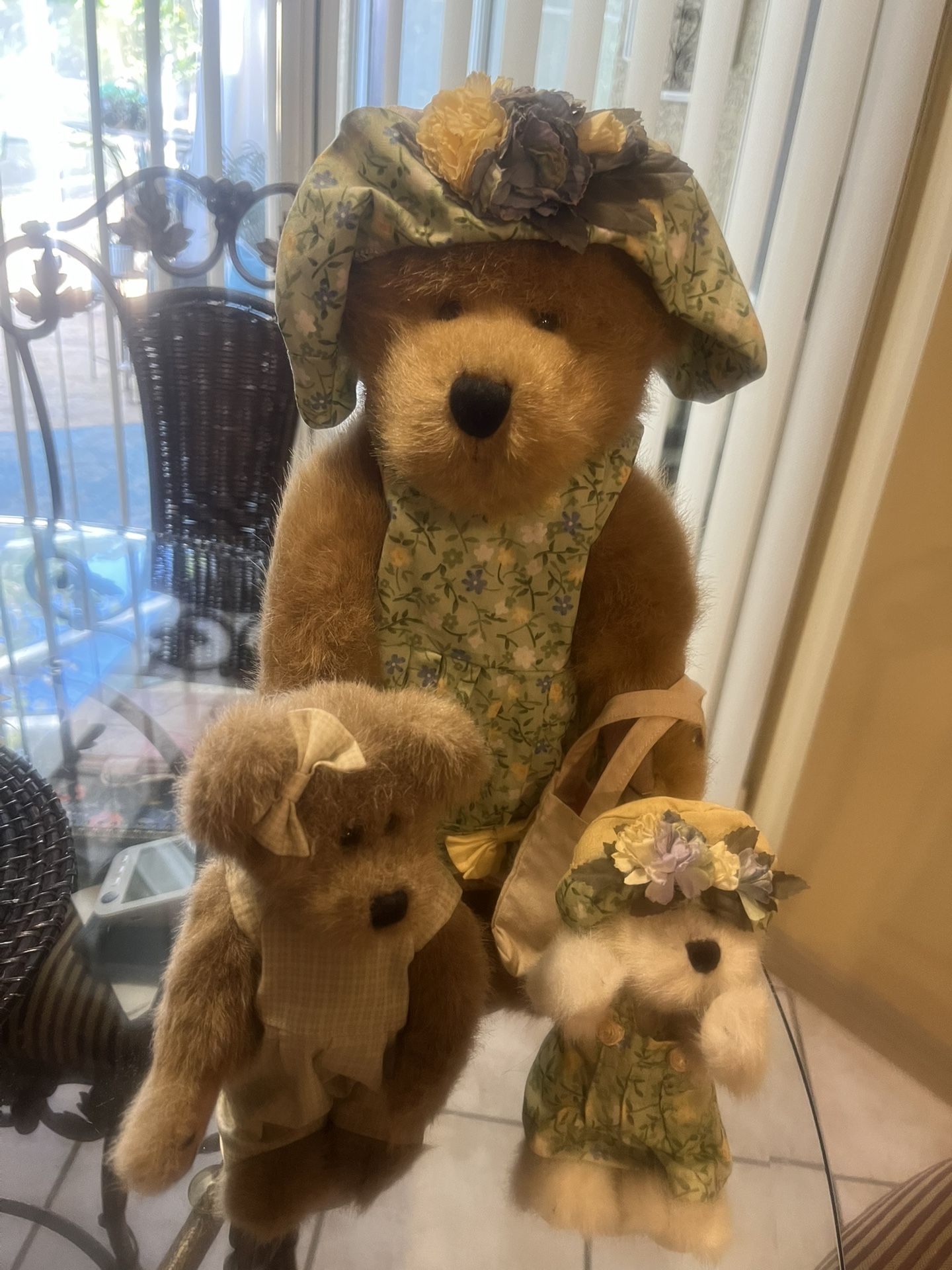 Boyd Bears Stuffed Plush Collection! Like New