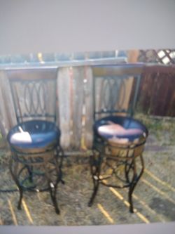 Set of 2 Metal Bar Stools with Cushioned Seats