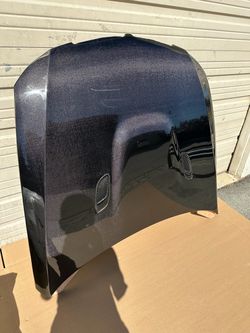 Brand New 2006 2007 2008 BMW 3 Series E90 Sedan VIS Racing  M3 Style Carbon Fiber Vented Hood