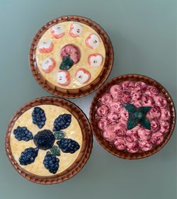 SMALL CERAMIC BERRY , APP, Cherry PIE/TART DISH W/LID 5.5" DIAM