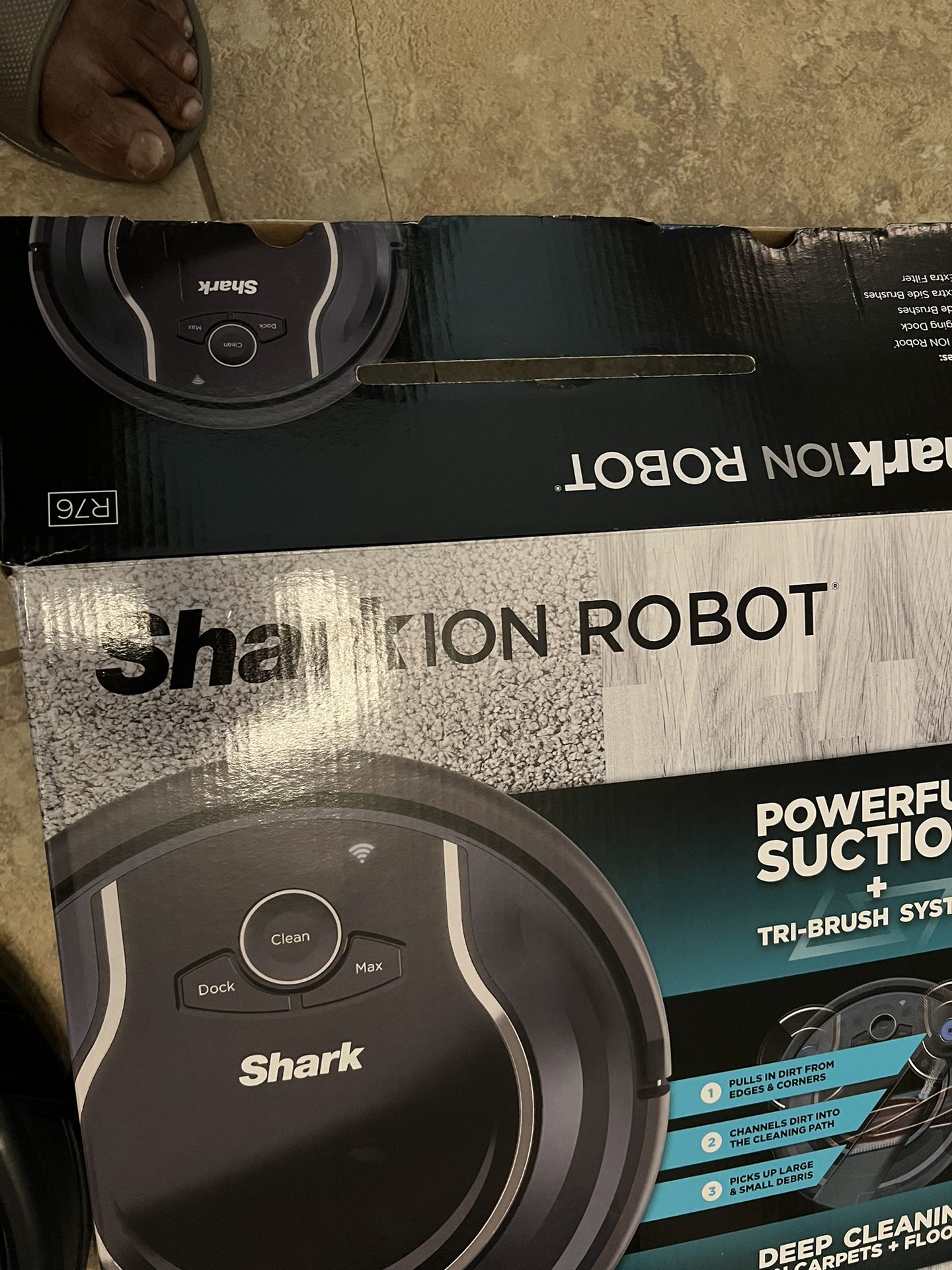 Shark Ion Robat black