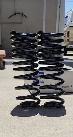 67-  79 F100/ F150 /F250 Variable Rate Coil Springs MV 808/CC808