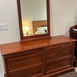 Dresser And 2 Nightstands