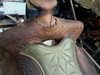 Riding saddle
