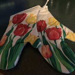 2 Pot Holders