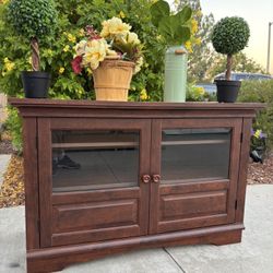 Modern Media TV Stand Great Condition 