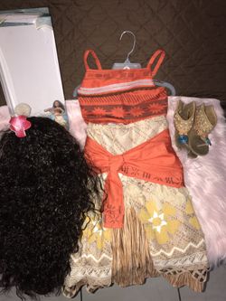 Moana disfraz size 7/8 shoes 13/1 Disney store