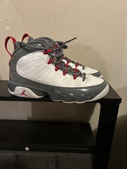 Yourh Jordan’s size 4