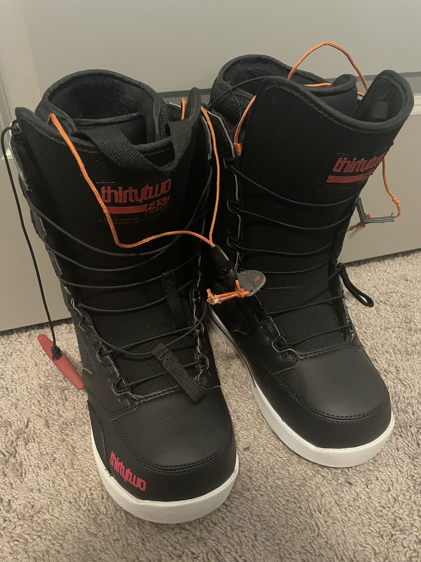 thirtytwo Women's 86 Fast Track Snowboard Boots size 7