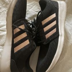 Adidas Women Size 9 