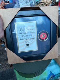 New picture Frame US Marine Corps Medallion Landscape Picture Frame 🌺