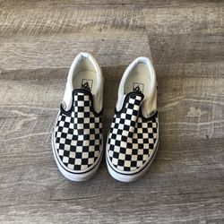 Classic Slip-On Checkerboard Black/Wht Kids Size 3