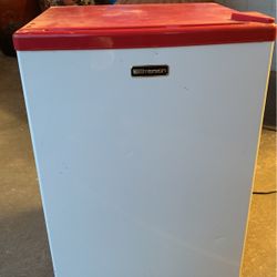 Emerson Mini Fridge 