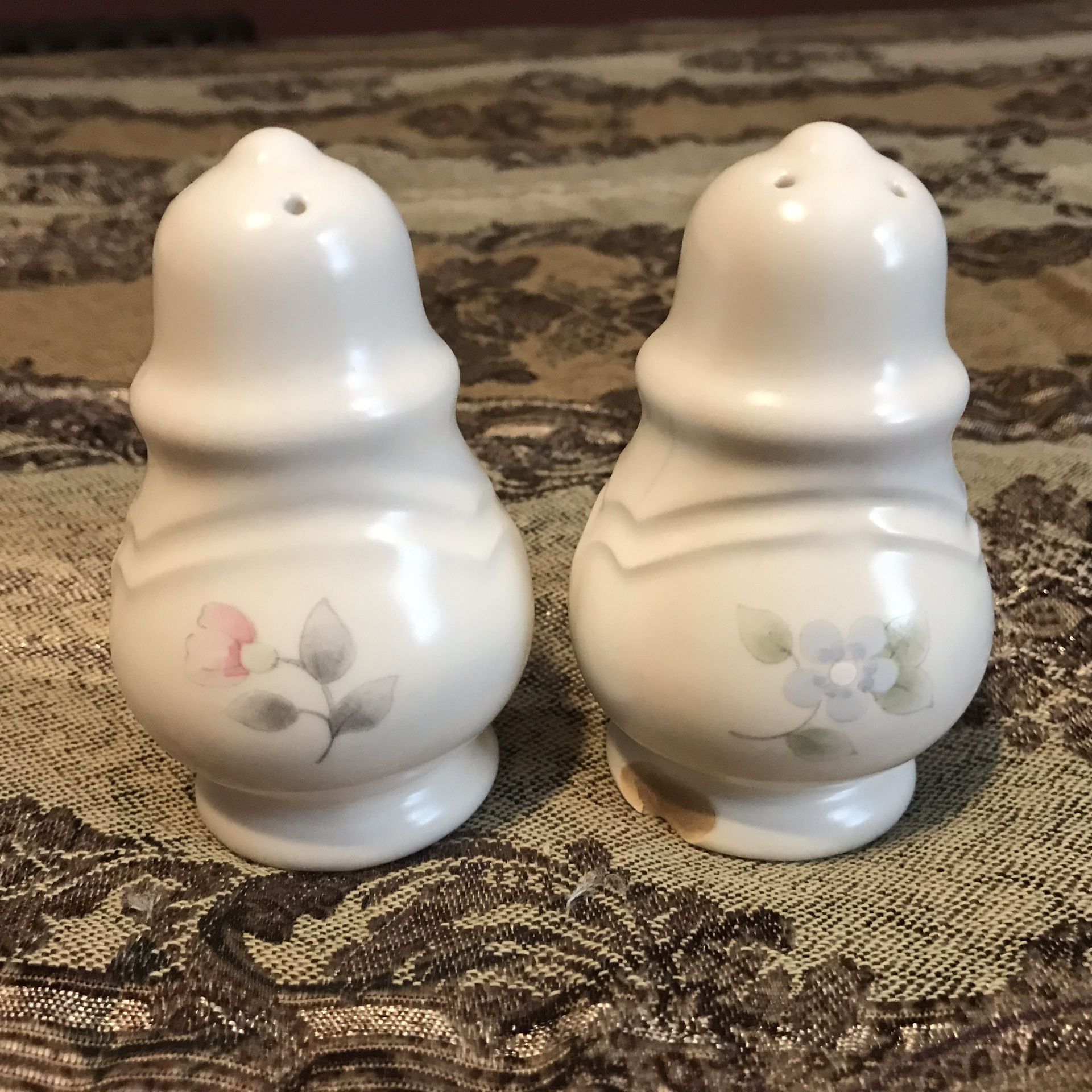 PHALTZGRAFF TEA ROSE COLLECTION