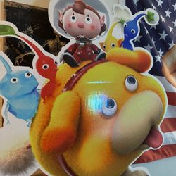 Nintendo Pikmin Standee 
