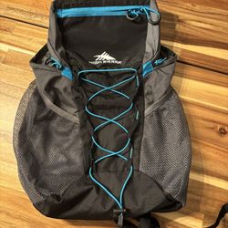 New high sierra light weight sports backpack 