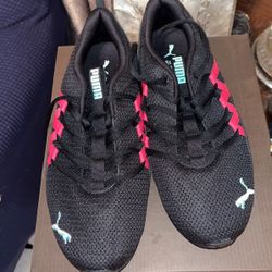 Tennis Shoes