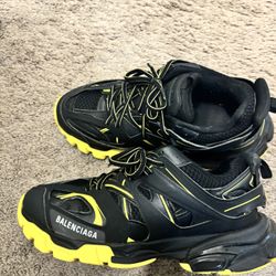 Balenciaga Size 41-8