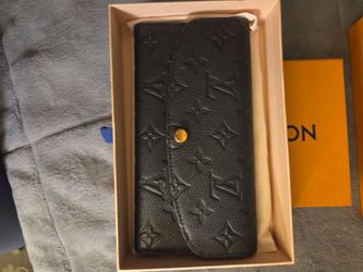 EXCELLENT CONDITION Louis Vuitton Leather Emilie Wallet