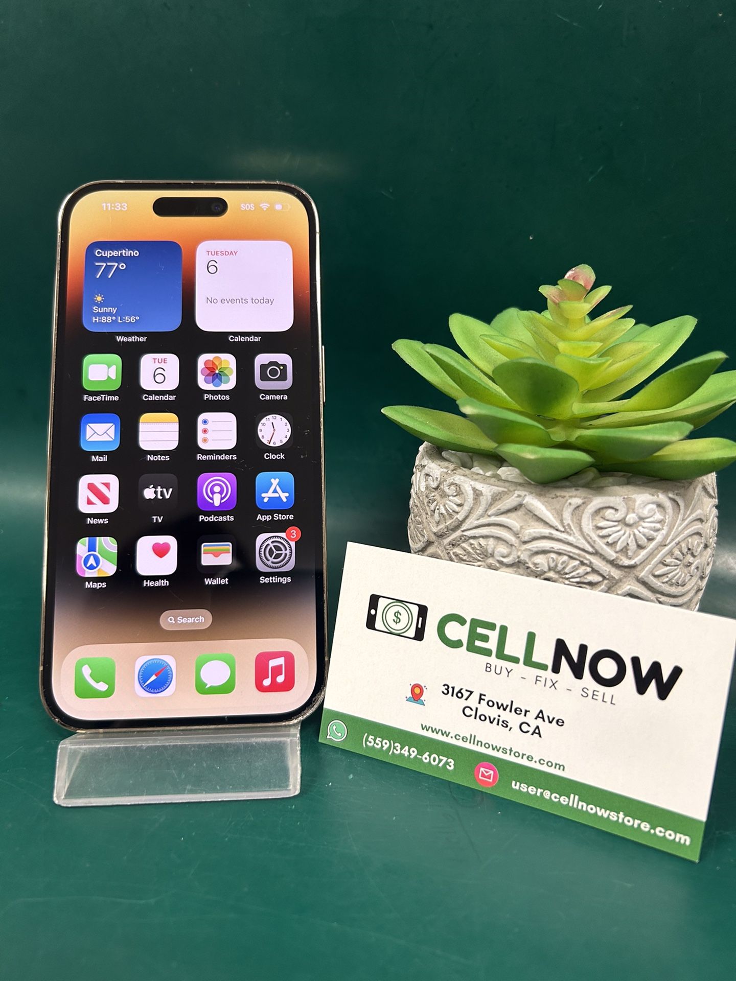 Back To School Sale!! iPhone 14 Pro Unlocked 256GB Gold