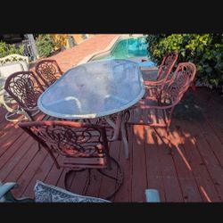 Namel Brand Patio Set  In Good Condition Just A Need Spray Paint Very Reasonable Believe Me When You Finish With It It'll Be Worth It A Lot Of Money