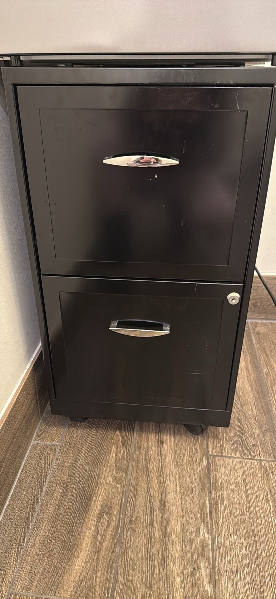 $10, File Cabinet With Roller No Key