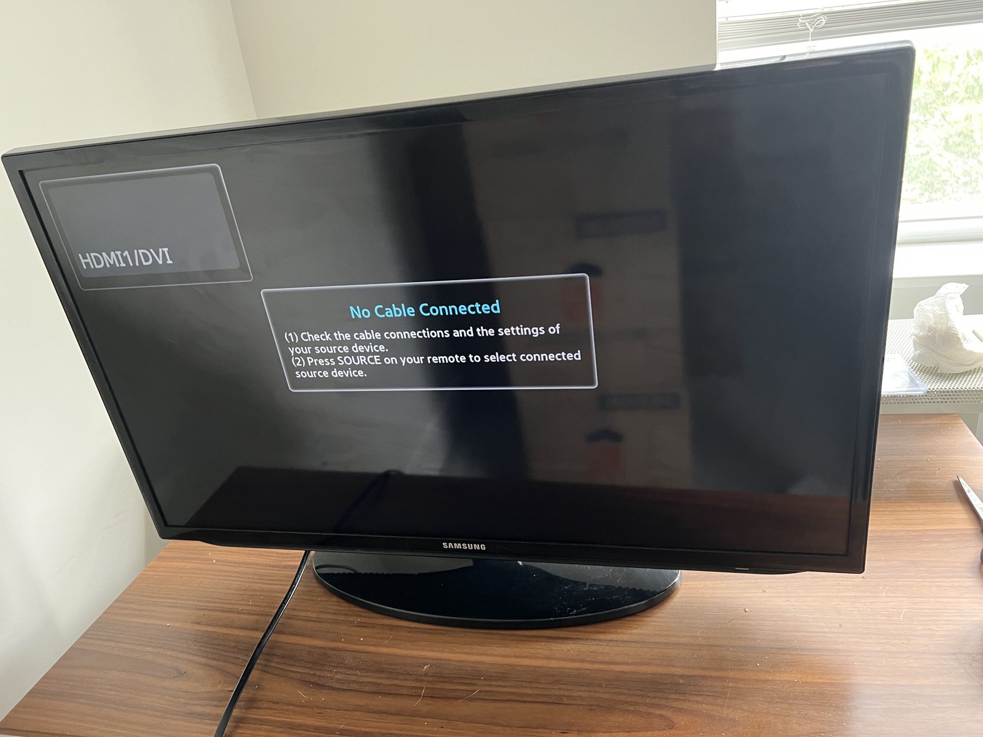Samsung UN32EH5300 32-Inch 1080p 60 Hz Smart LED HDTV (2012 Model)