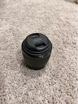 Sony FE 1.8/50 camera lens
