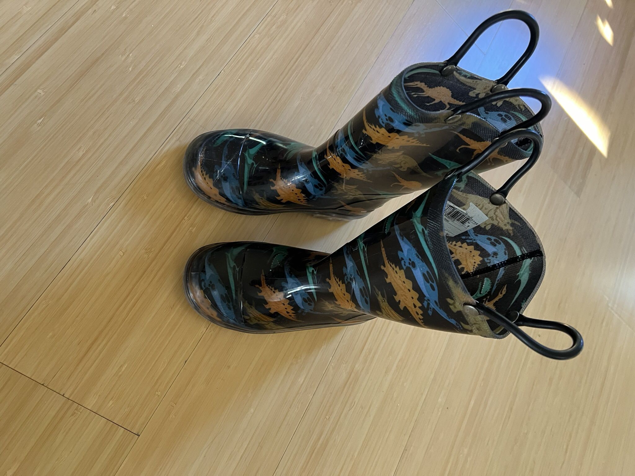 Kids Rain Boots. Light up heels.