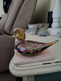 Vintage Mt. St. Helens Ash Iridescent Art Glass Duck Figurine