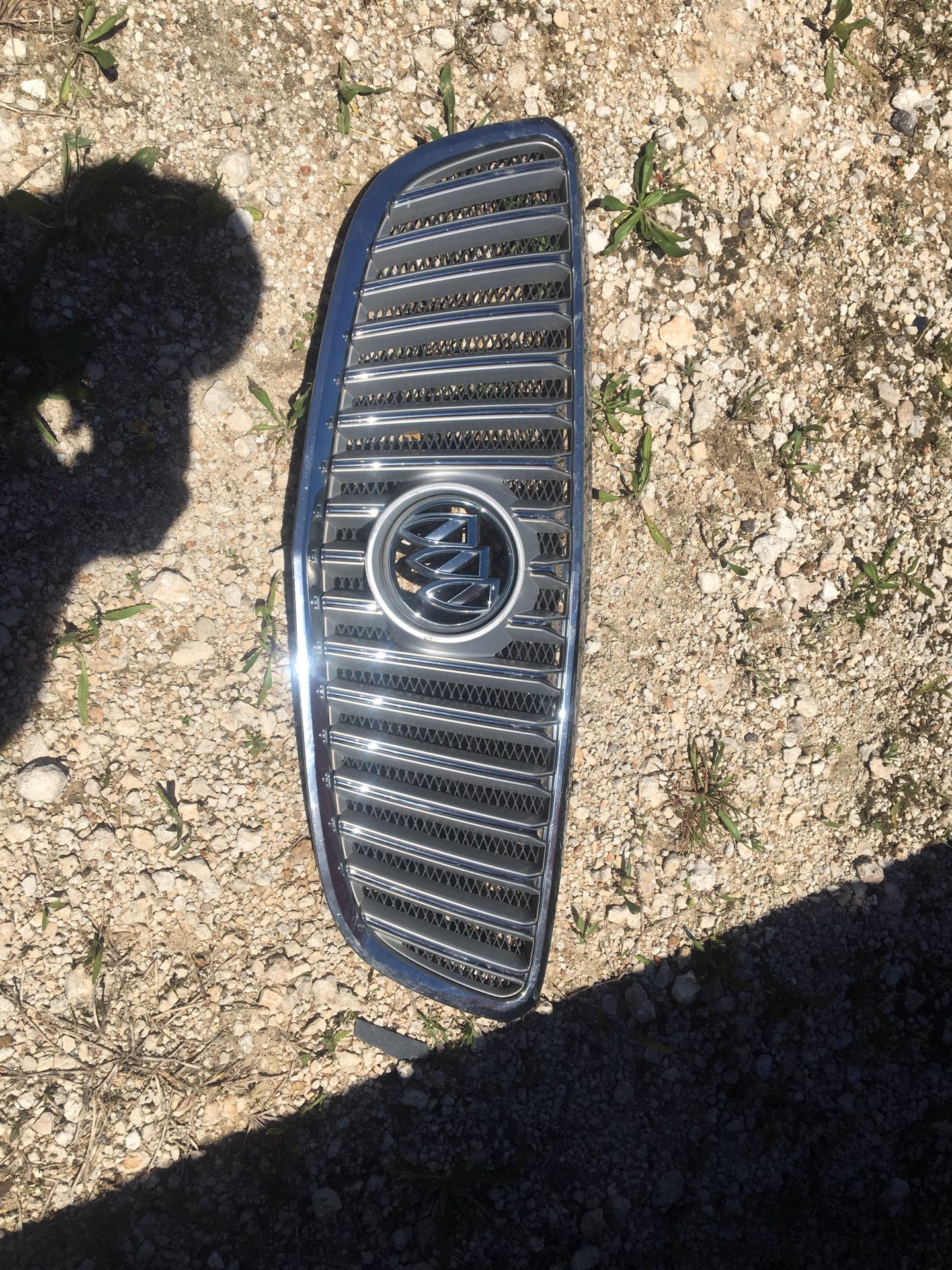 2010-2013 Buick LaCrosse grille