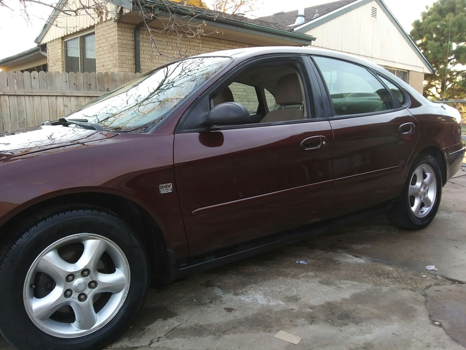 2000 Ford Taurus