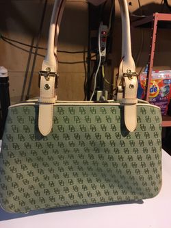 DOONEY & BOURKE PURSE