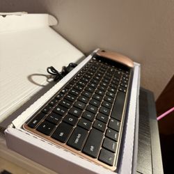 seenda Bluetooth Keyboard and Mouse SKM64-2 Multi-Device Rechargeable Slim Wireless Keyboard & Mouse