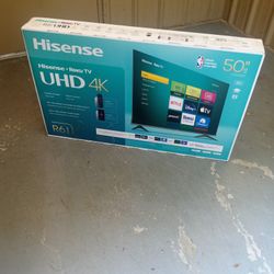 -FIRM PRICE NON-NEGOTIABLE- 50 In. Hisense 4k Roku Smart TV W/Remote 