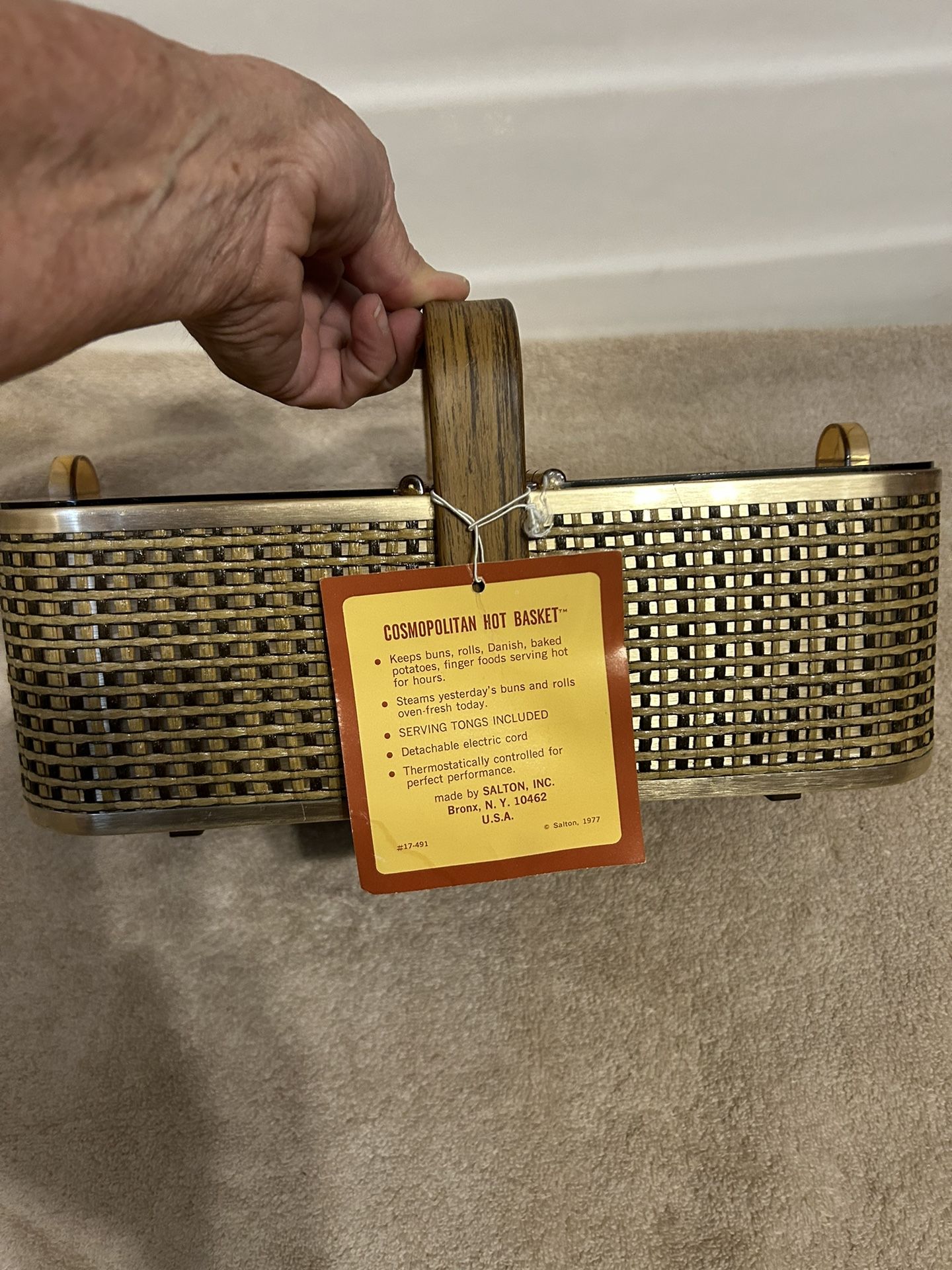 Vintage Salton Hot Basket Warmer For bread, Biscuit, Muffins